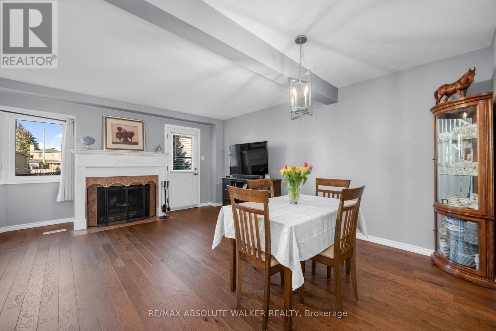 1444 Deavy Way, Ottawa, Ontario  K1E 2W8 - Photo 11 - X12115146