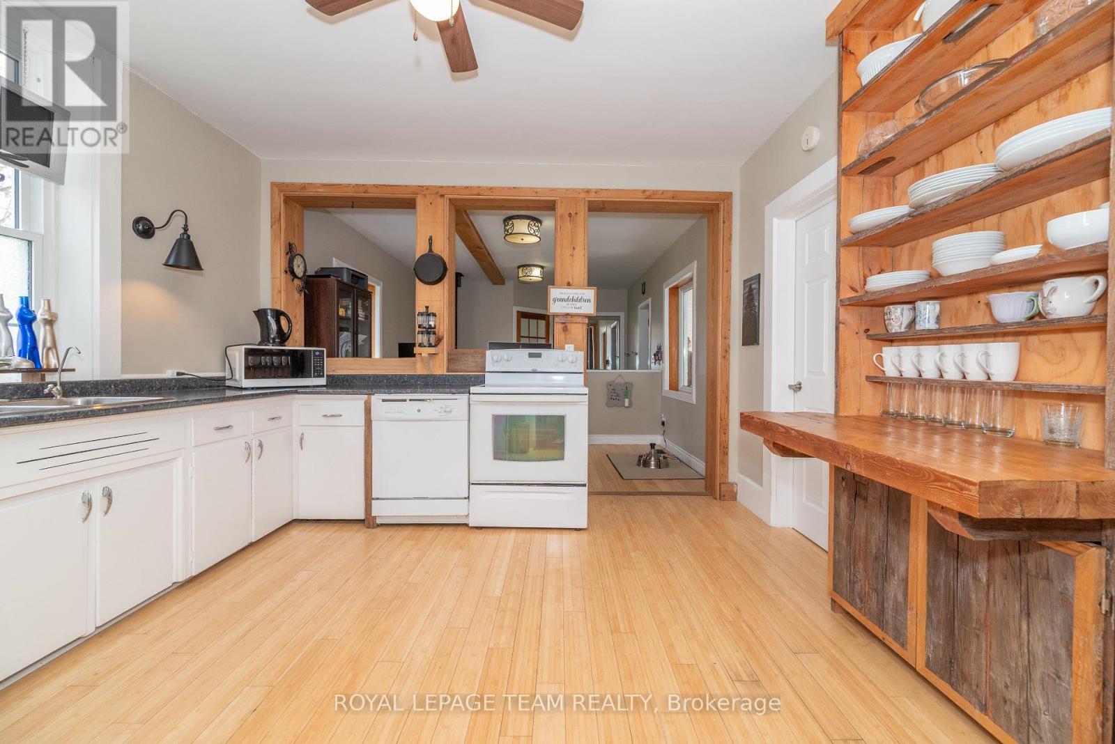 81 York Street, Lanark Highlands, Ontario  K0G 1K0 - Photo 15 - X12115151