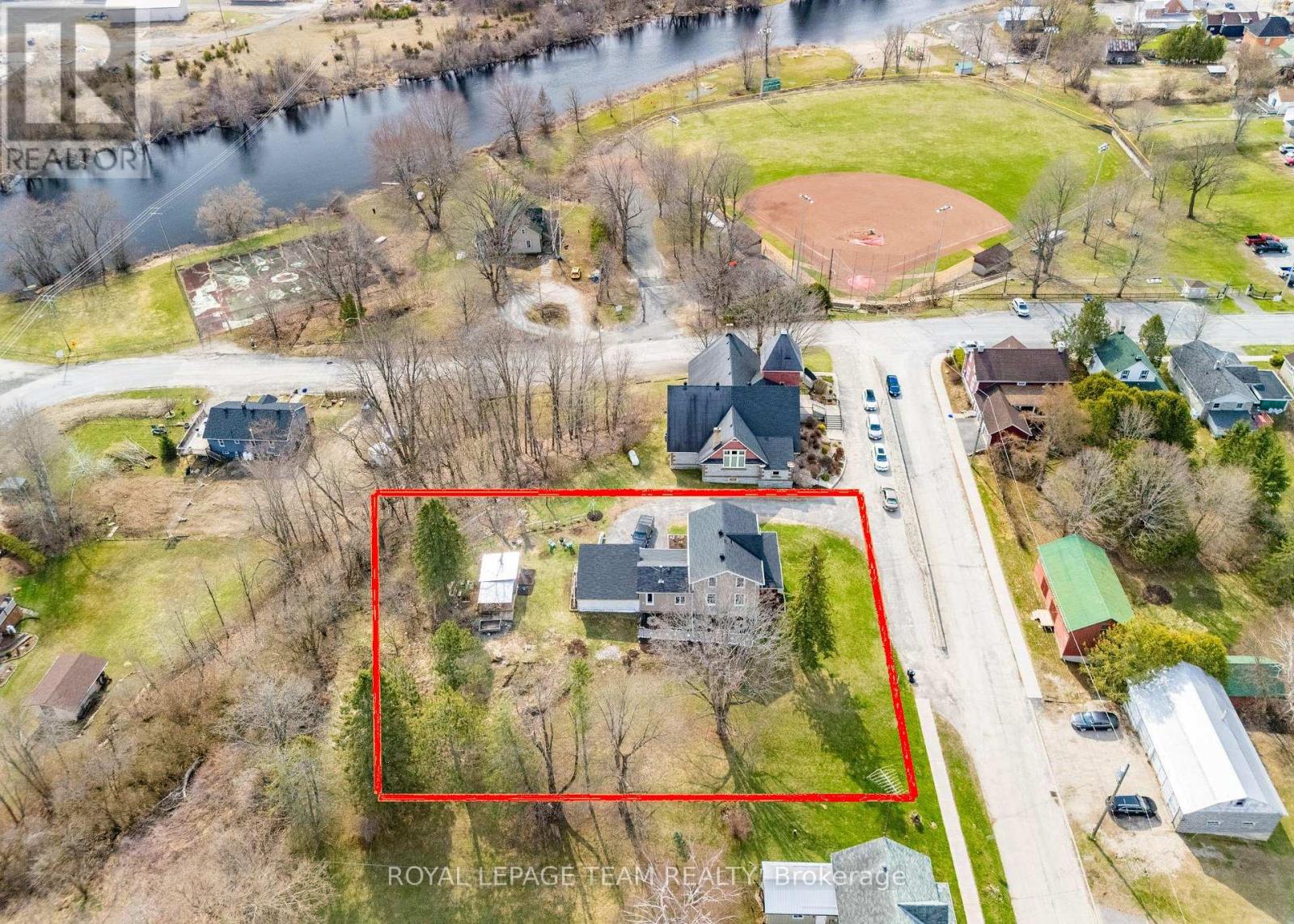 81 York Street, Lanark Highlands, Ontario  K0G 1K0 - Photo 6 - X12115151
