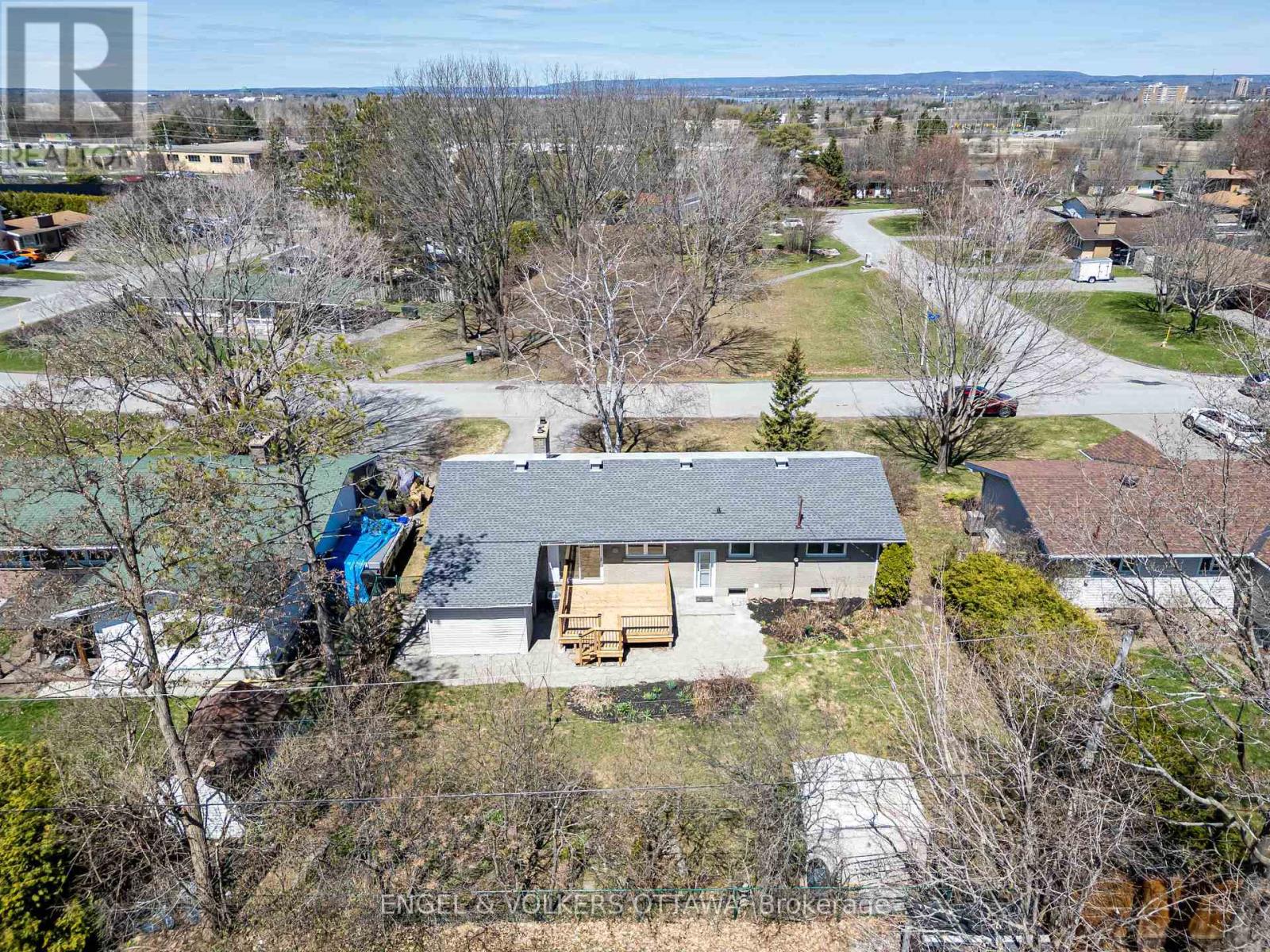 18 Dante Avenue, Ottawa, Ontario  K2H 5Z8 - Photo 36 - X12115211
