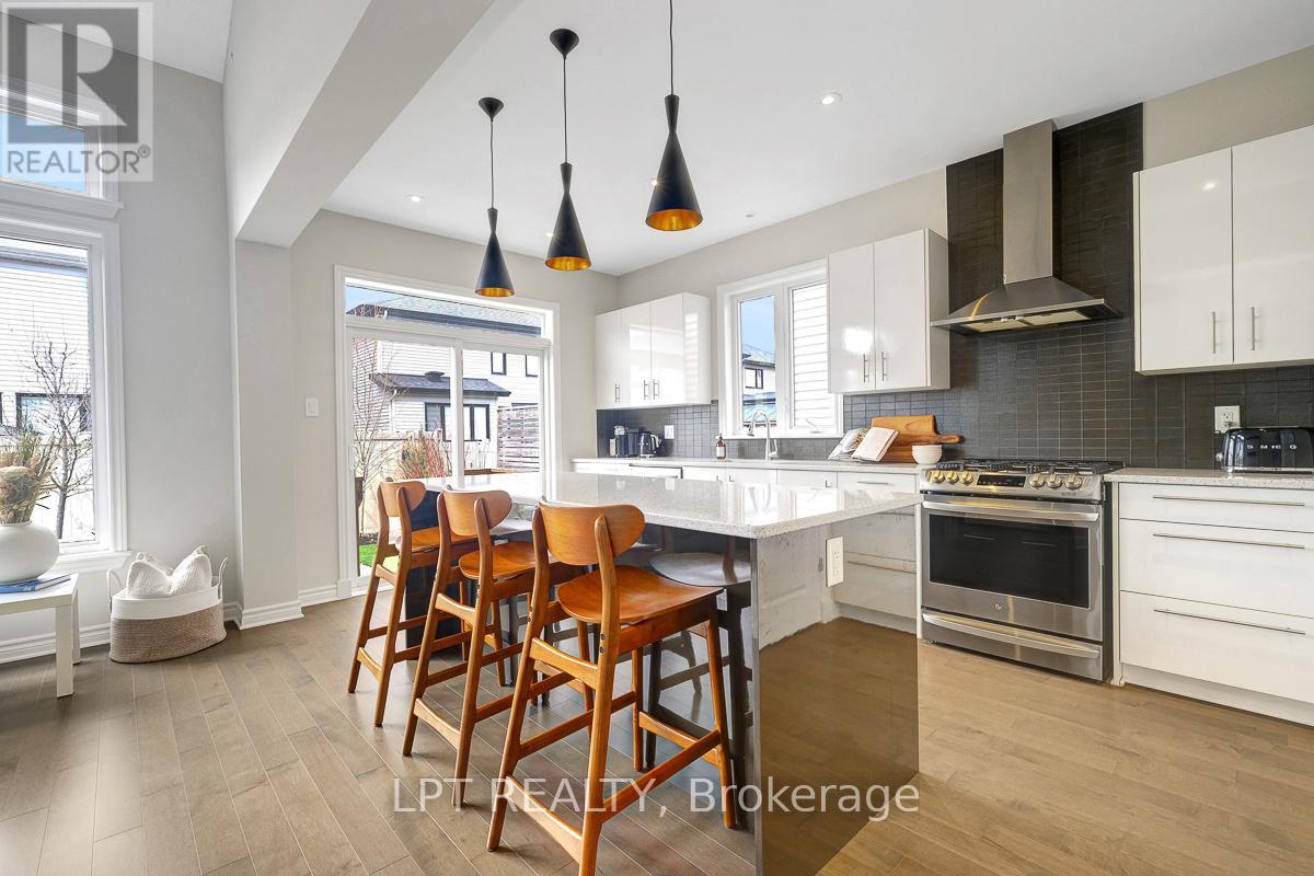 214 Shinleaf Crescent, Ottawa, Ontario  K1W 0J2 - Photo 14 - X12115347