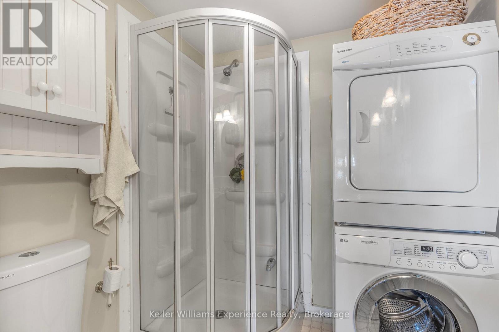 185 West Waseosa Lake Road, Huntsville, Ontario P1H 2N5 - Photo 21 - X12115058