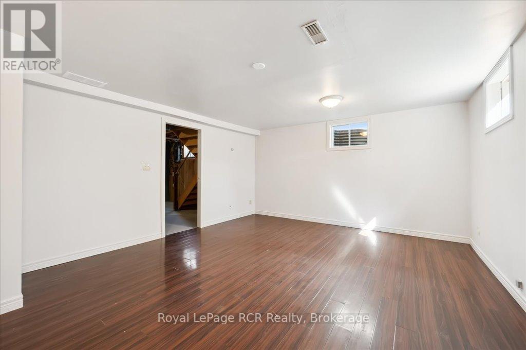 520 Cork Street, Wellington North, Ontario  N0G 2L3 - Photo 7 - X12115319