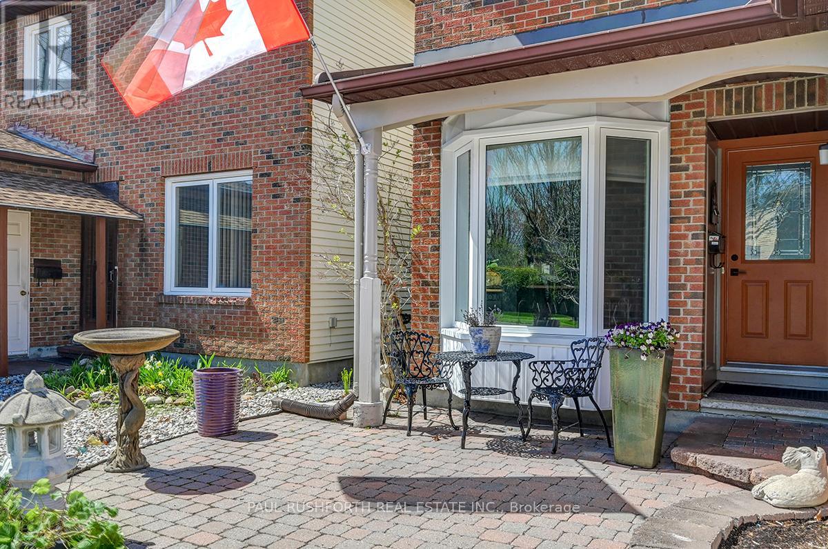 1801 Brousseau Crescent, Ottawa, Ontario  K1C 2Y5 - Photo 2 - X11972831