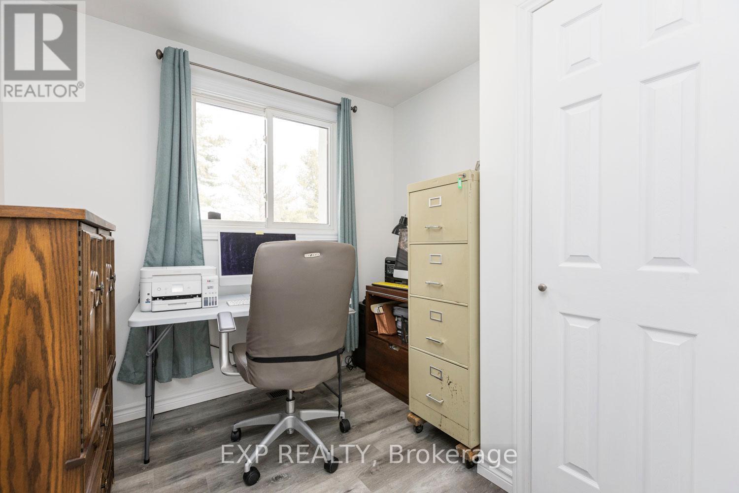 1069 Prestonvale Road, Drummond/north Elmsley, Ontario  K0G 1K0 - Photo 14 - X12111366