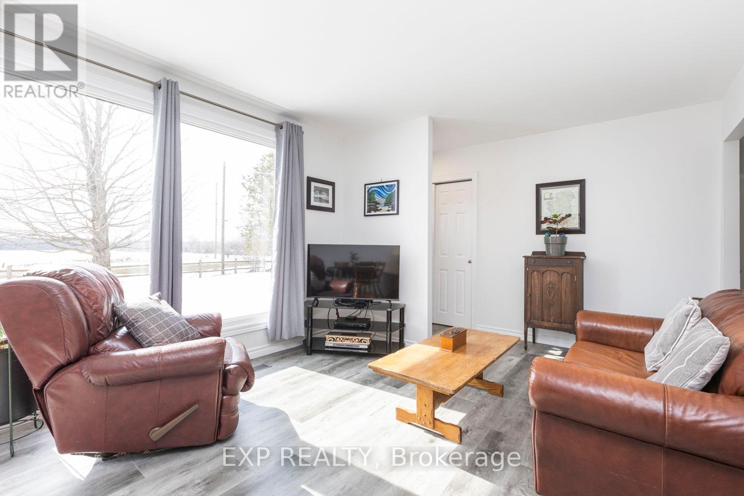 1069 Prestonvale Road, Drummond/north Elmsley, Ontario  K0G 1K0 - Photo 3 - X12111366