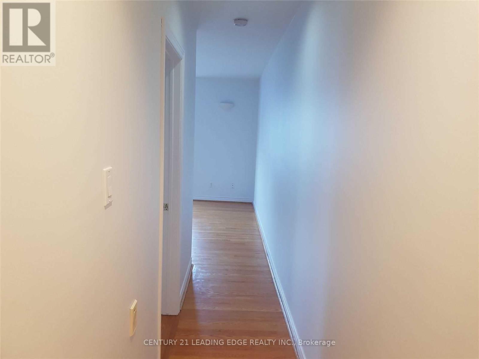2nd Floor - 684 Pape Avenue, Toronto, Ontario  M4K 3S5 - Photo 7 - E12111726