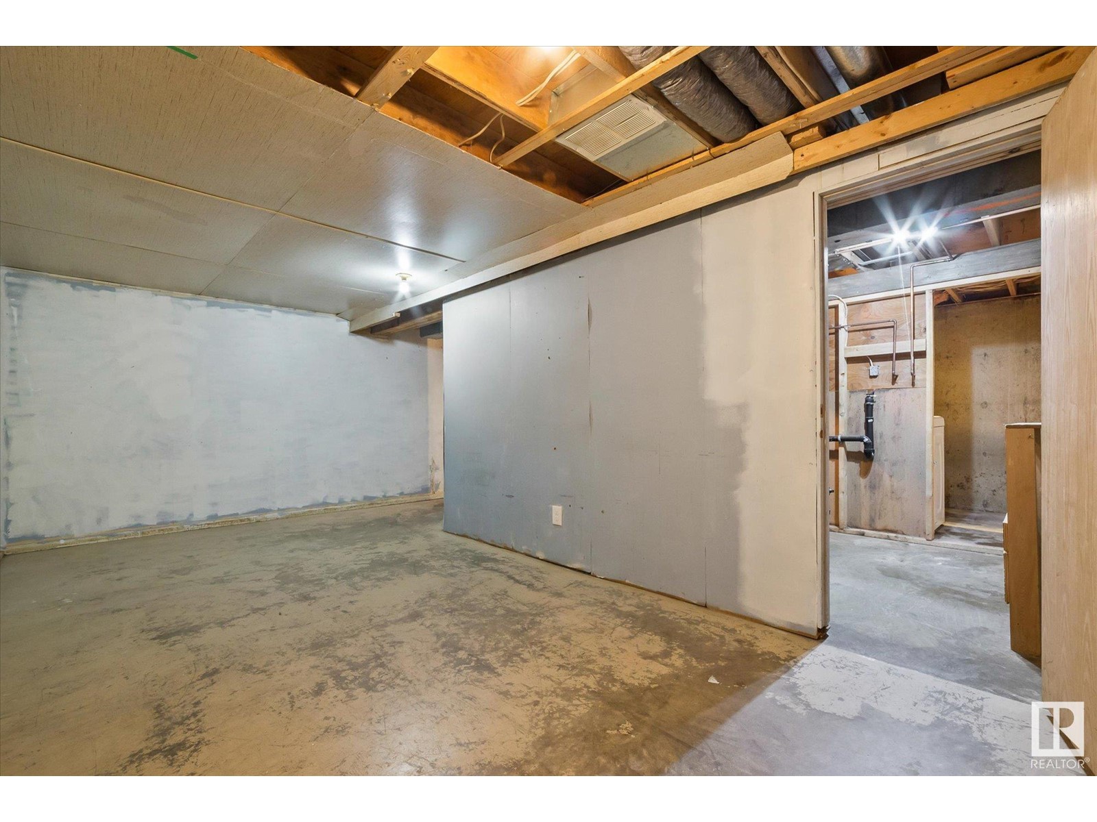 465 Abbottsfield Rd Nw, Edmonton, Alberta  T5W 4R3 - Photo 33 - E4433591