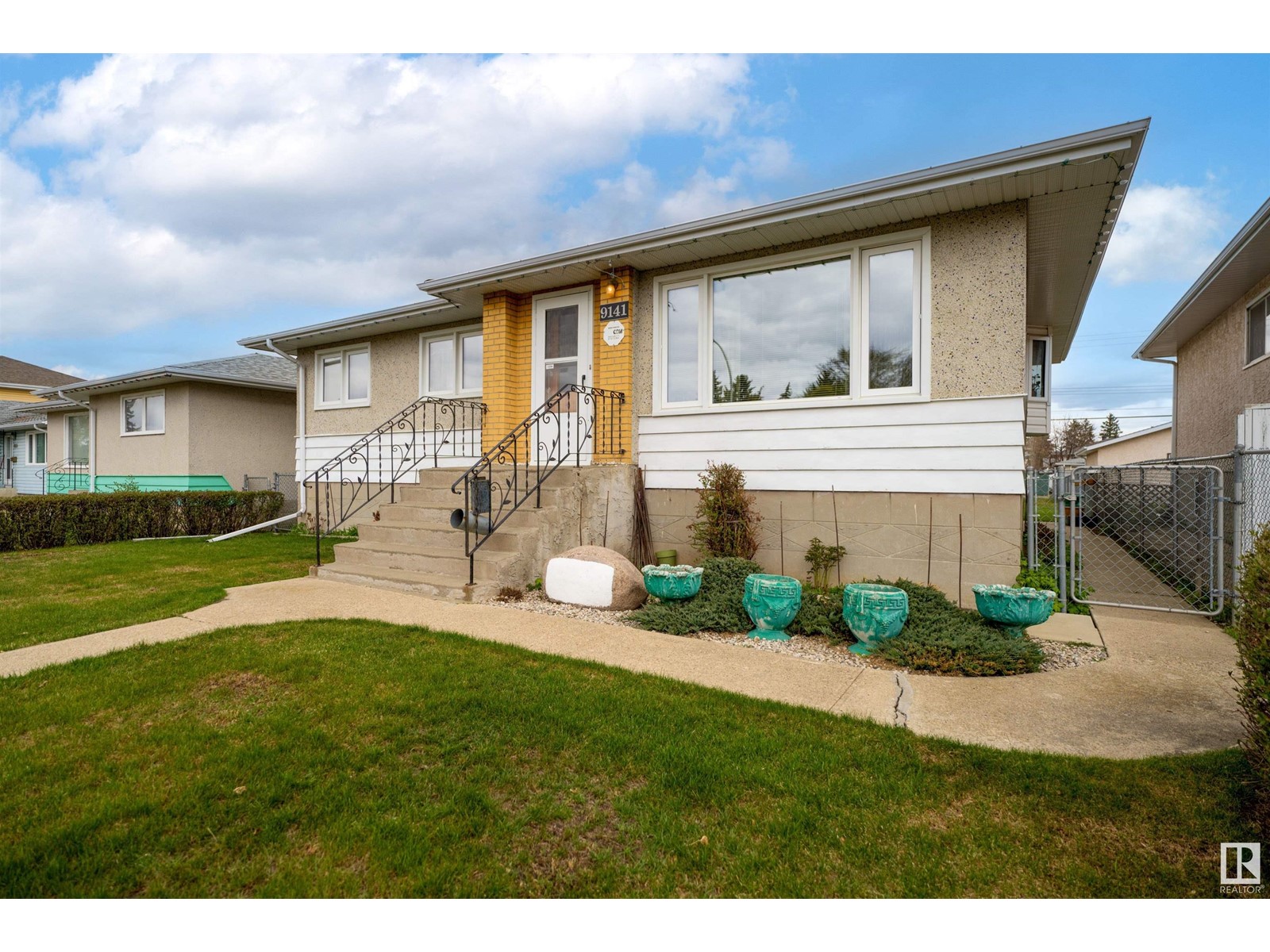 Property at 9141 152 ST NW image 1