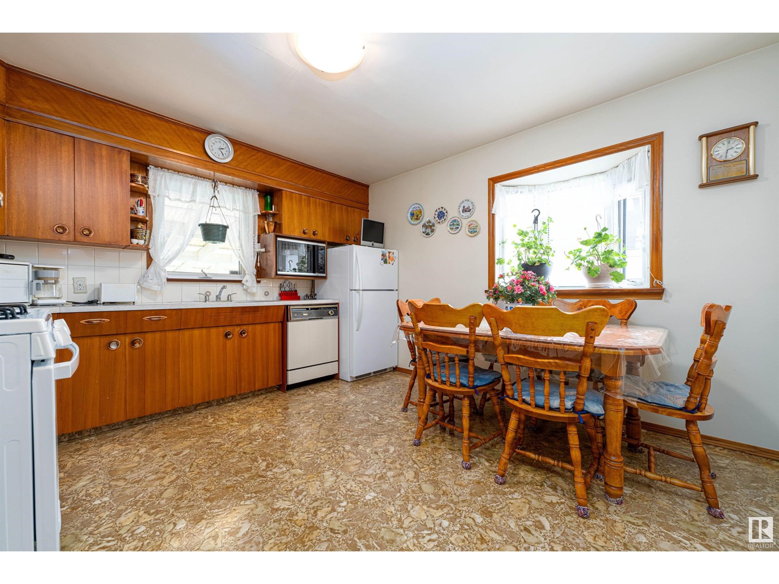 9141 152 St Nw, Edmonton, Alberta  T5R 1M5 - Photo 7 - E4433592