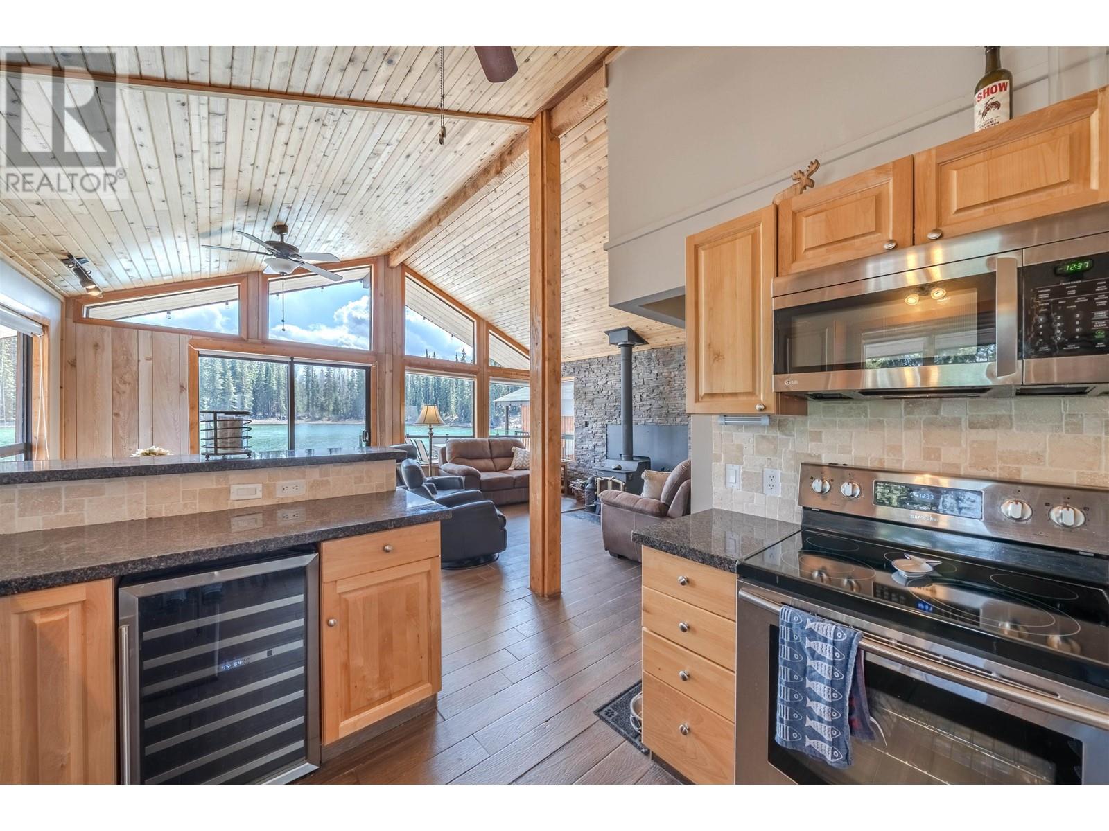 7236 Boulanger Road, Bridge Lake, British Columbia  V0K 1X1 - Photo 13 - R2996716