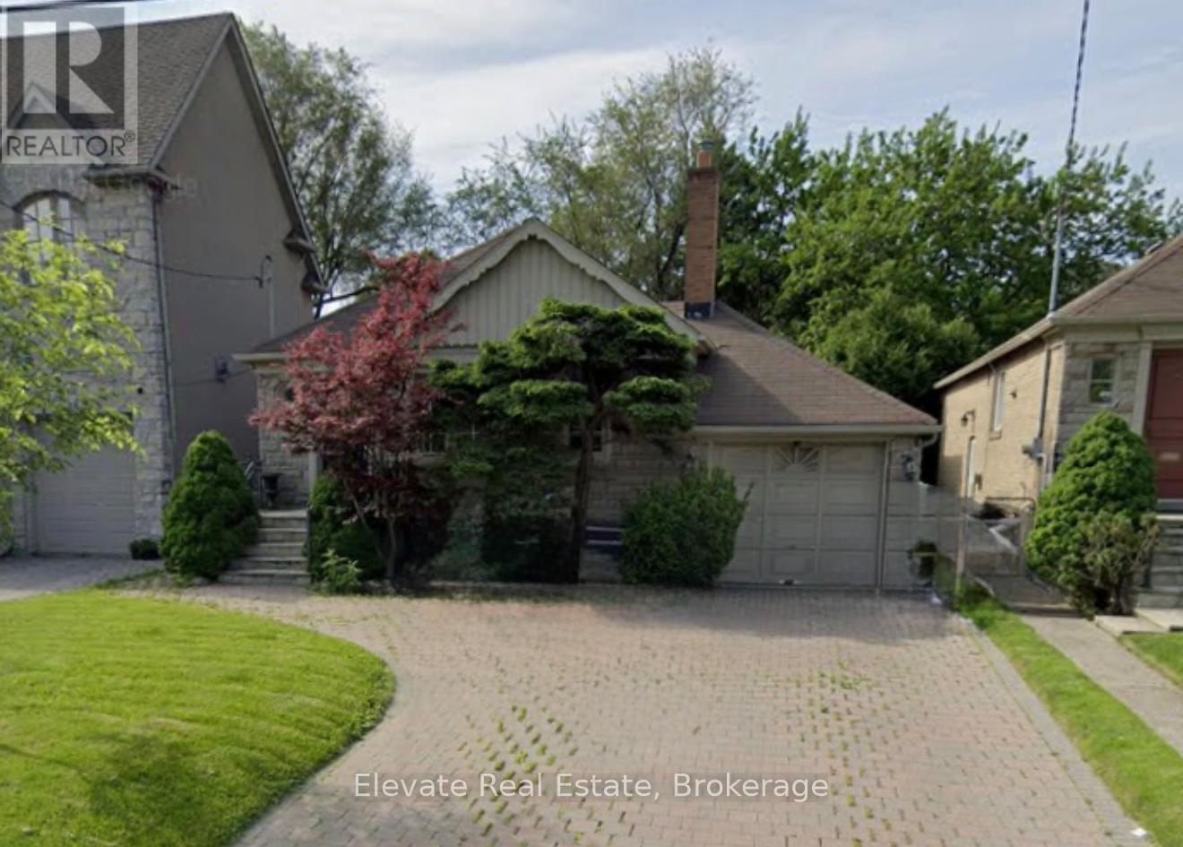 25 Burncrest Drive, Toronto, Ontario  M5M 2Z2 - Photo 1 - C12114924