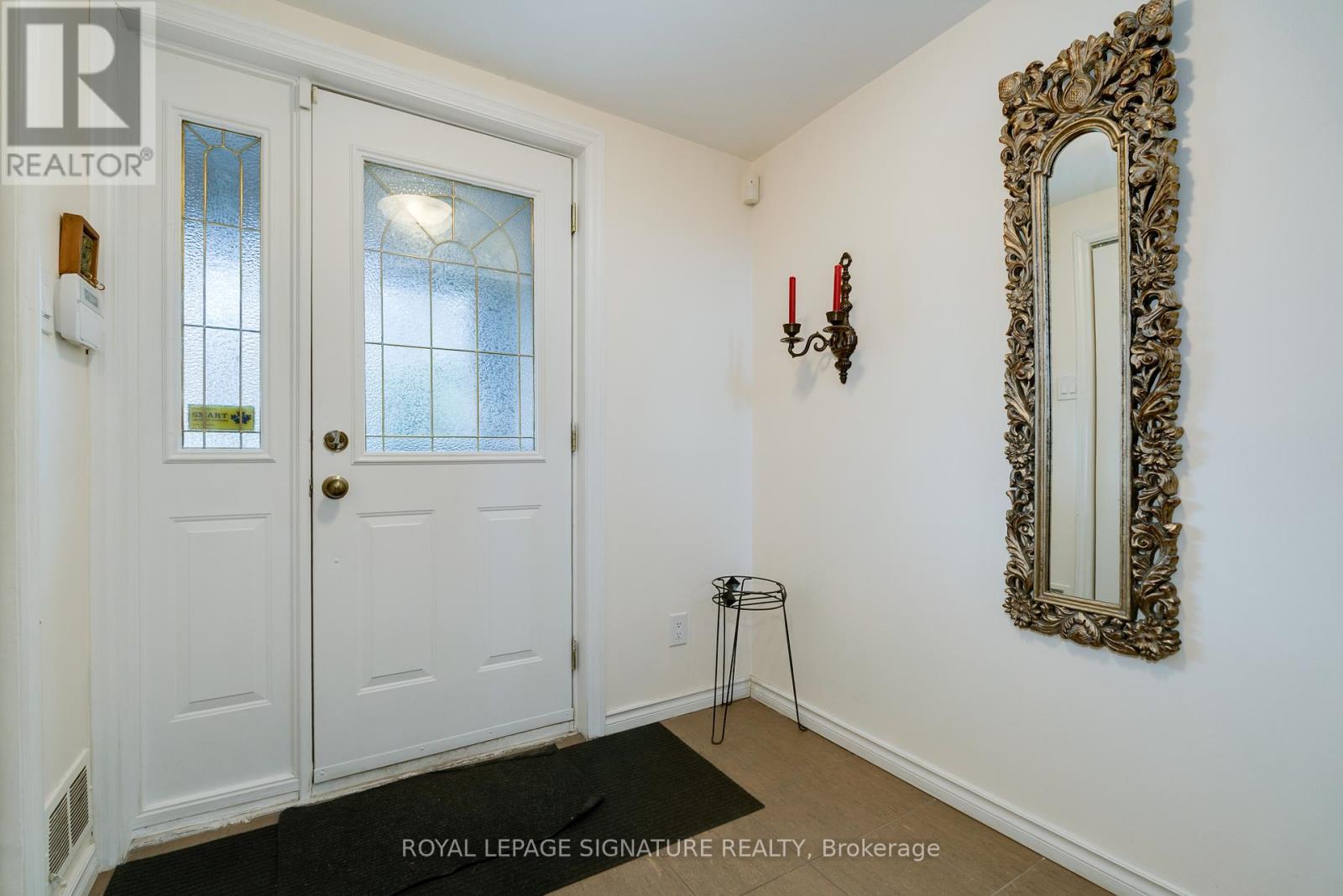 Property at 19 LAURIE SHEPWAY image 3