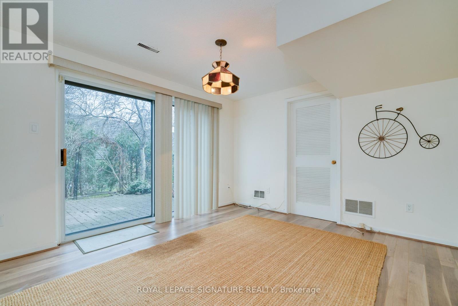 Property at 19 LAURIE SHEPWAY image 5