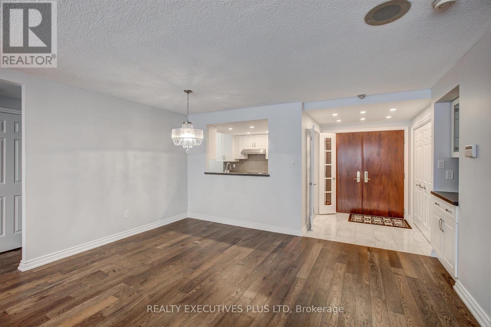 410 - 215 The Donway Road W, Toronto, Ontario  M3B 3P5 - Photo 4 - C12115024