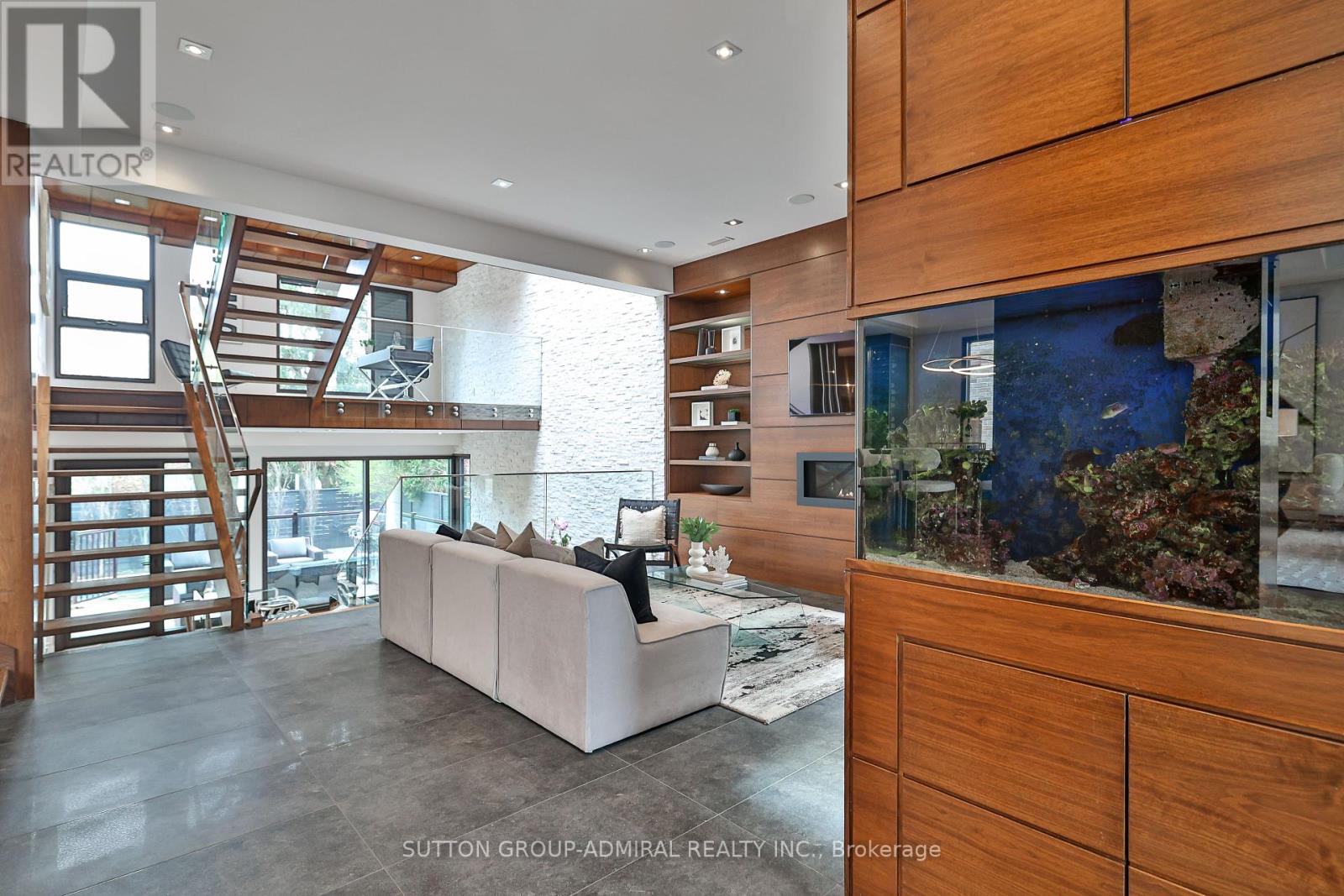 Property at 415 DOUGLAS AVENUE image 4