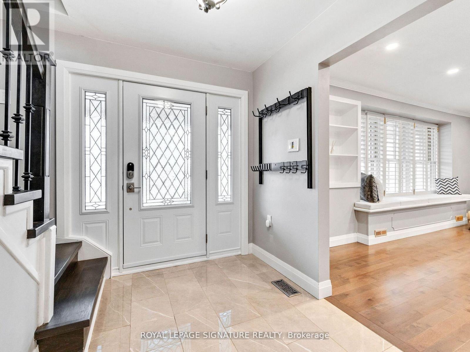 Property at 31 HATHERTON CRESCENT image 5