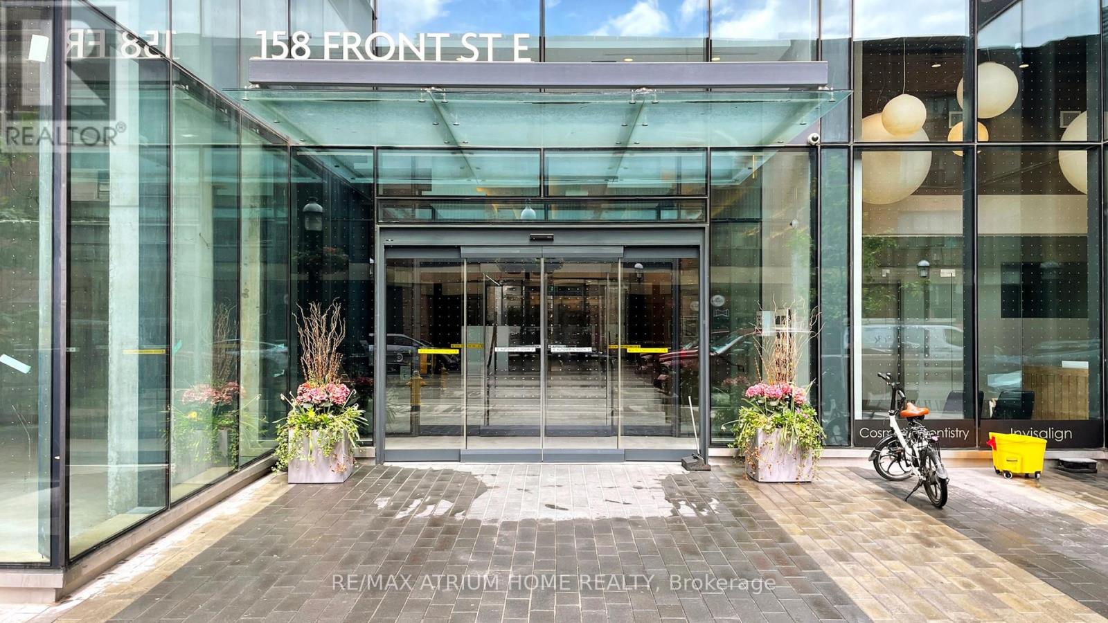 1402 - 16 Bonnycastle Street, Toronto, Ontario  M5A 0C9 - Photo 5 - C12115230