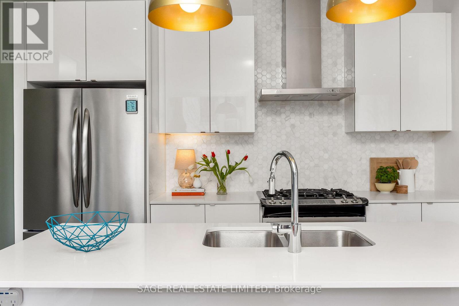 Th4 - 39 Florence Street, Toronto (Little Portugal), Ontario  M6K 0C5 - Photo 11 - C12115294