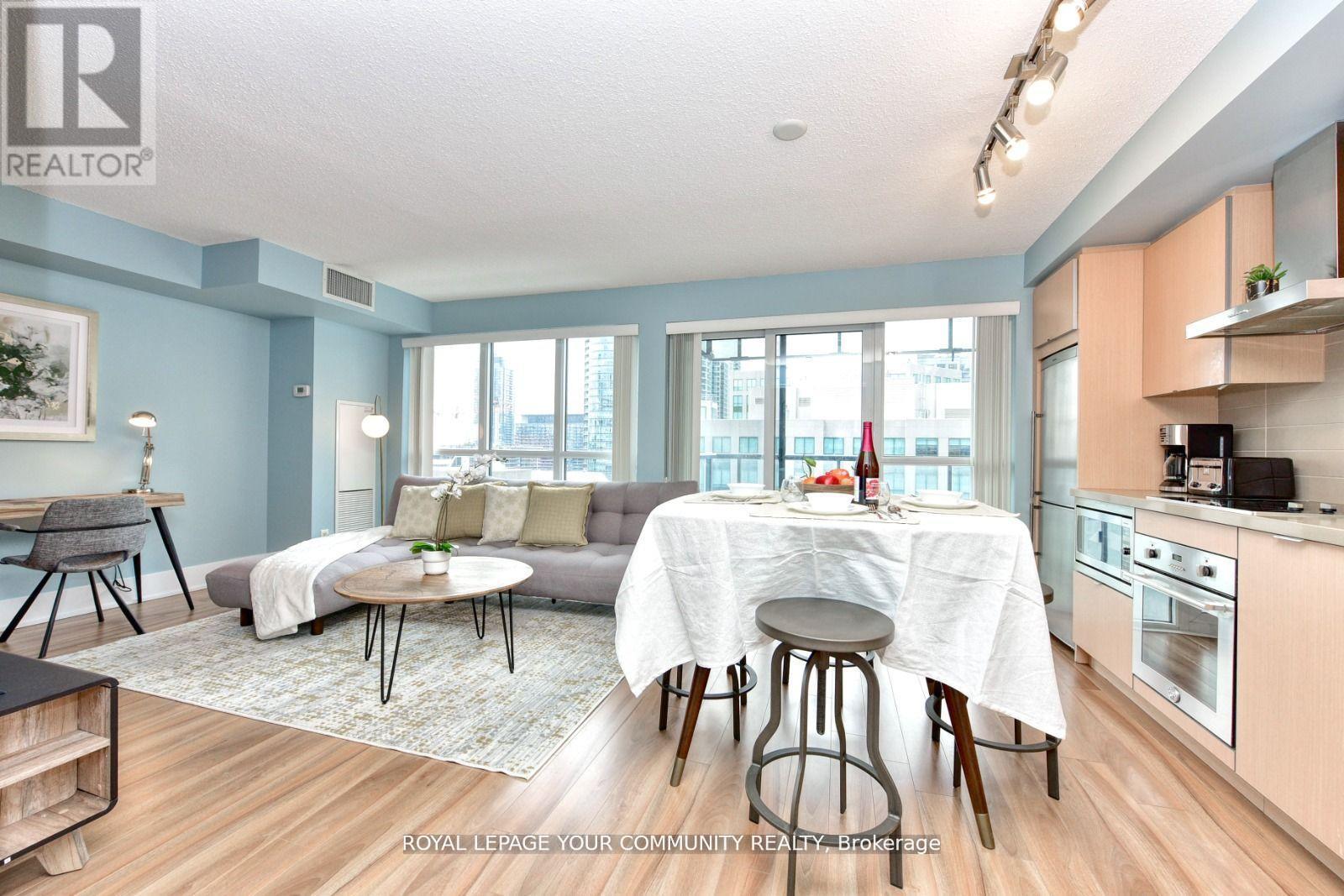 1014 - 300 Front Street, Toronto, Ontario  M5V 0E9 - Photo 4 - C12115324