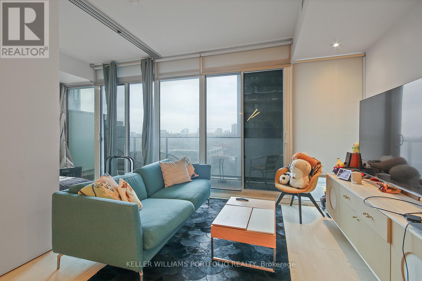 707 - 125 Peter Street, Toronto, Ontario  M5V 0M2 - Photo 8 - C12115342