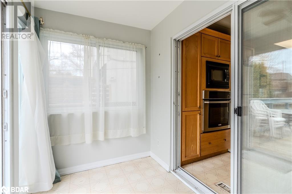 53 Badgerow Avenue, Toronto, Ontario  M4M 1V5 - Photo 18 - 40721228