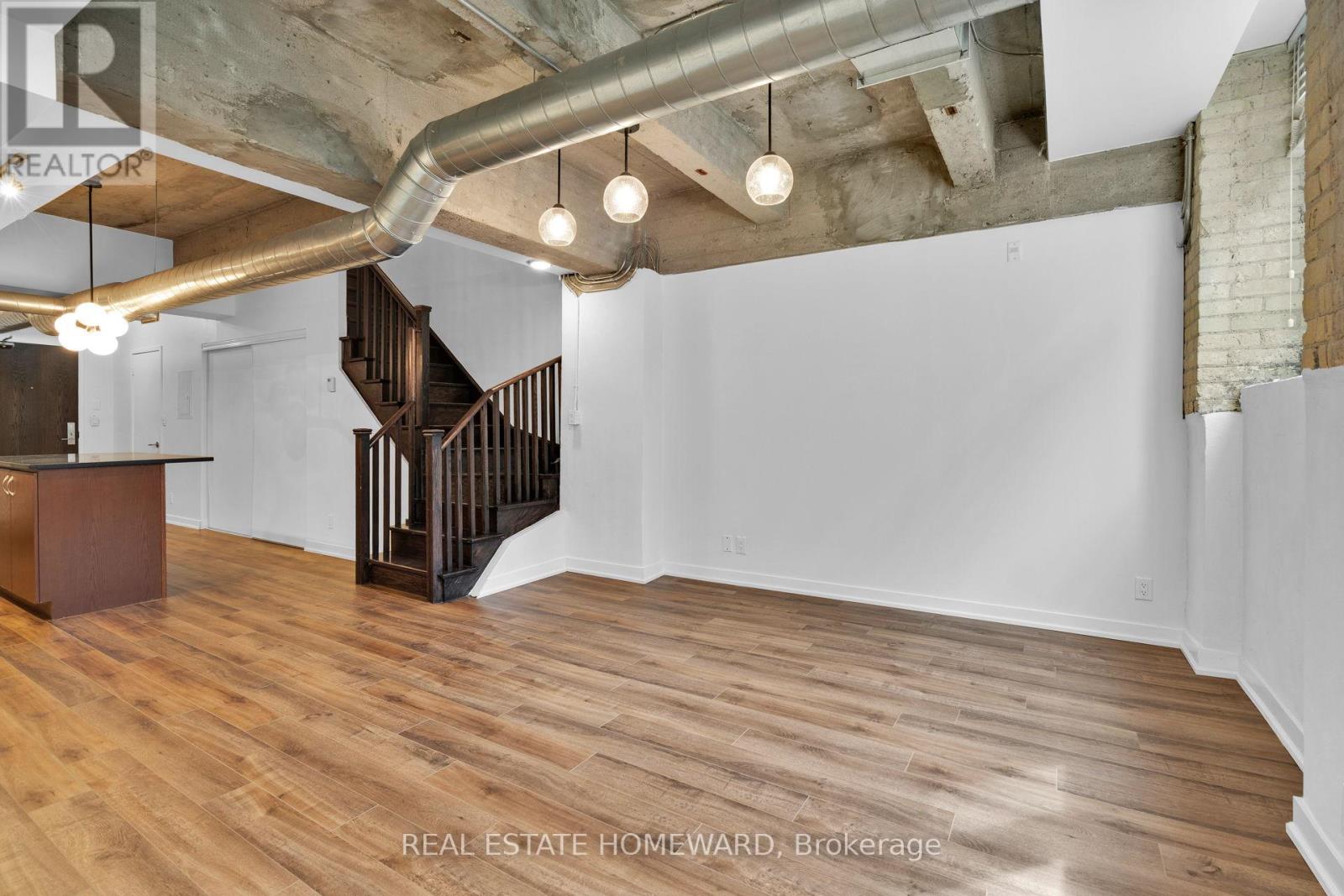 128 - 201 Carlaw Avenue, Toronto, Ontario  M4M 2S3 - Photo 11 - E12115234