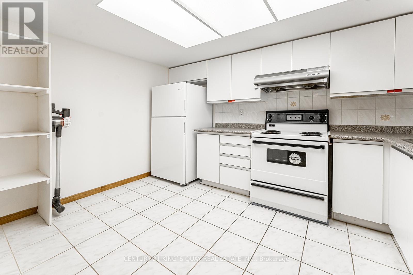 401 - 350 Alton Towers Circle, Toronto, Ontario  M1V 5E3 - Photo 13 - E12115337
