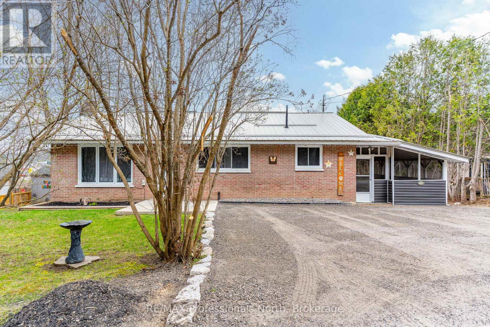 45 NEWCASTLE STREET, Minden Hills, Ontario