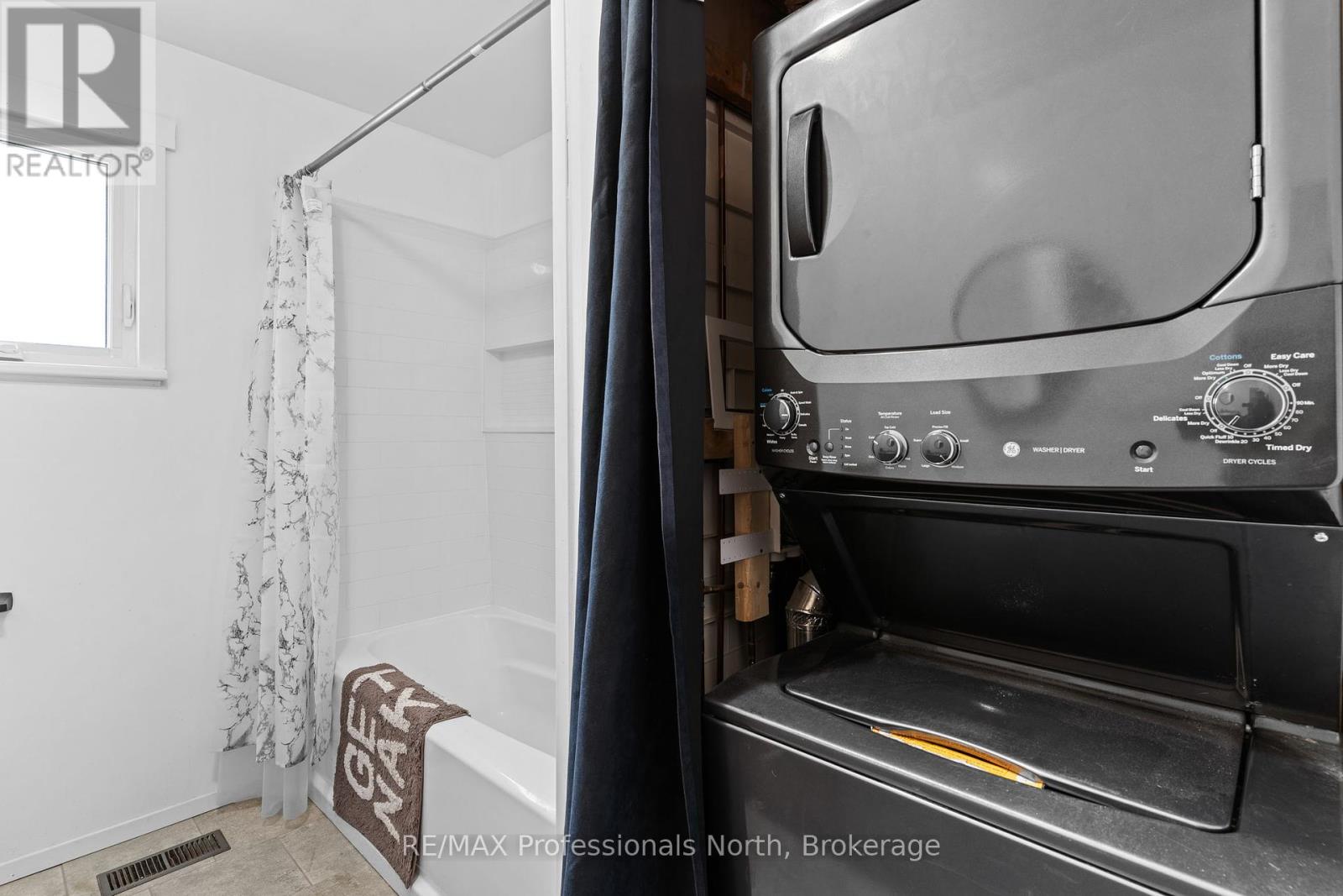 45 Newcastle Street, Minden Hills, Ontario  K0M 2K0 - Photo 21 - X12115391