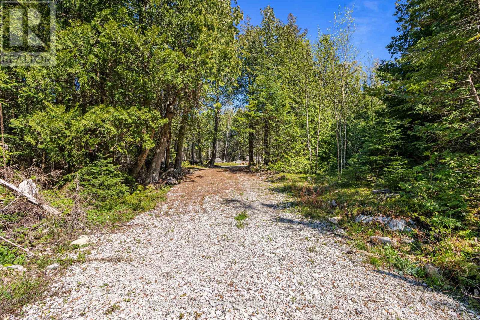 228 Corey Crescent, Northern Bruce Peninsula, Ontario  N0H 2R0 - Photo 12 - X12115442
