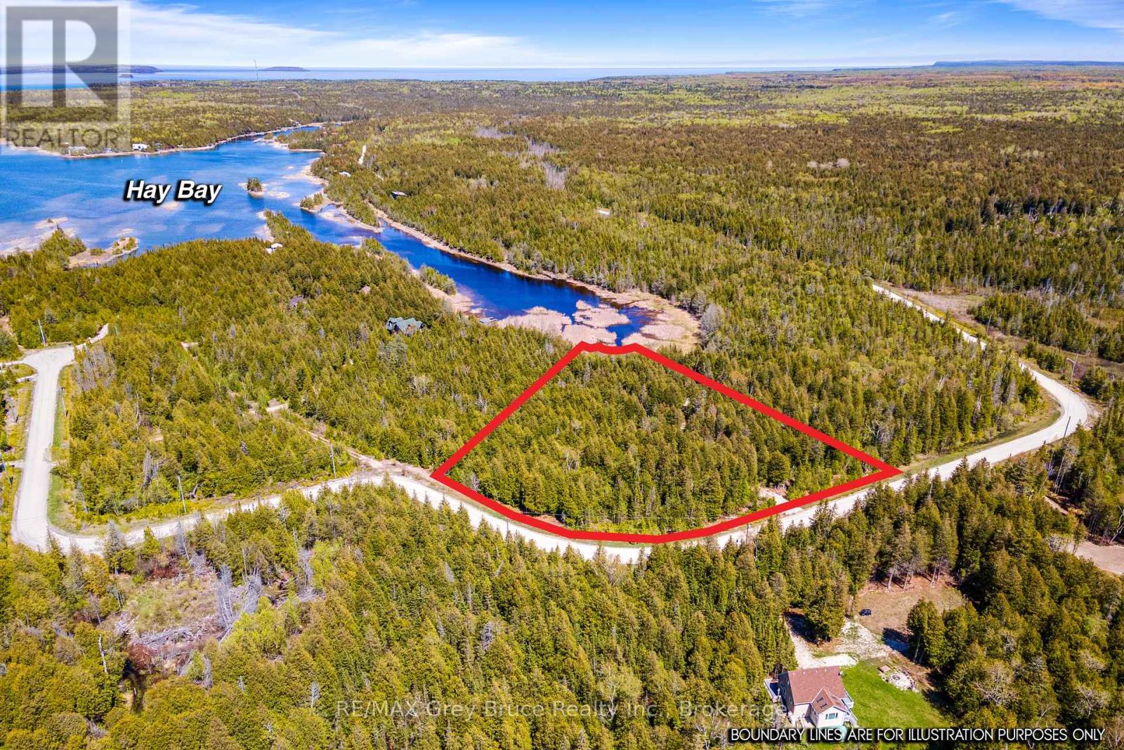 228 Corey Crescent, Northern Bruce Peninsula, Ontario  N0H 2R0 - Photo 34 - X12115442