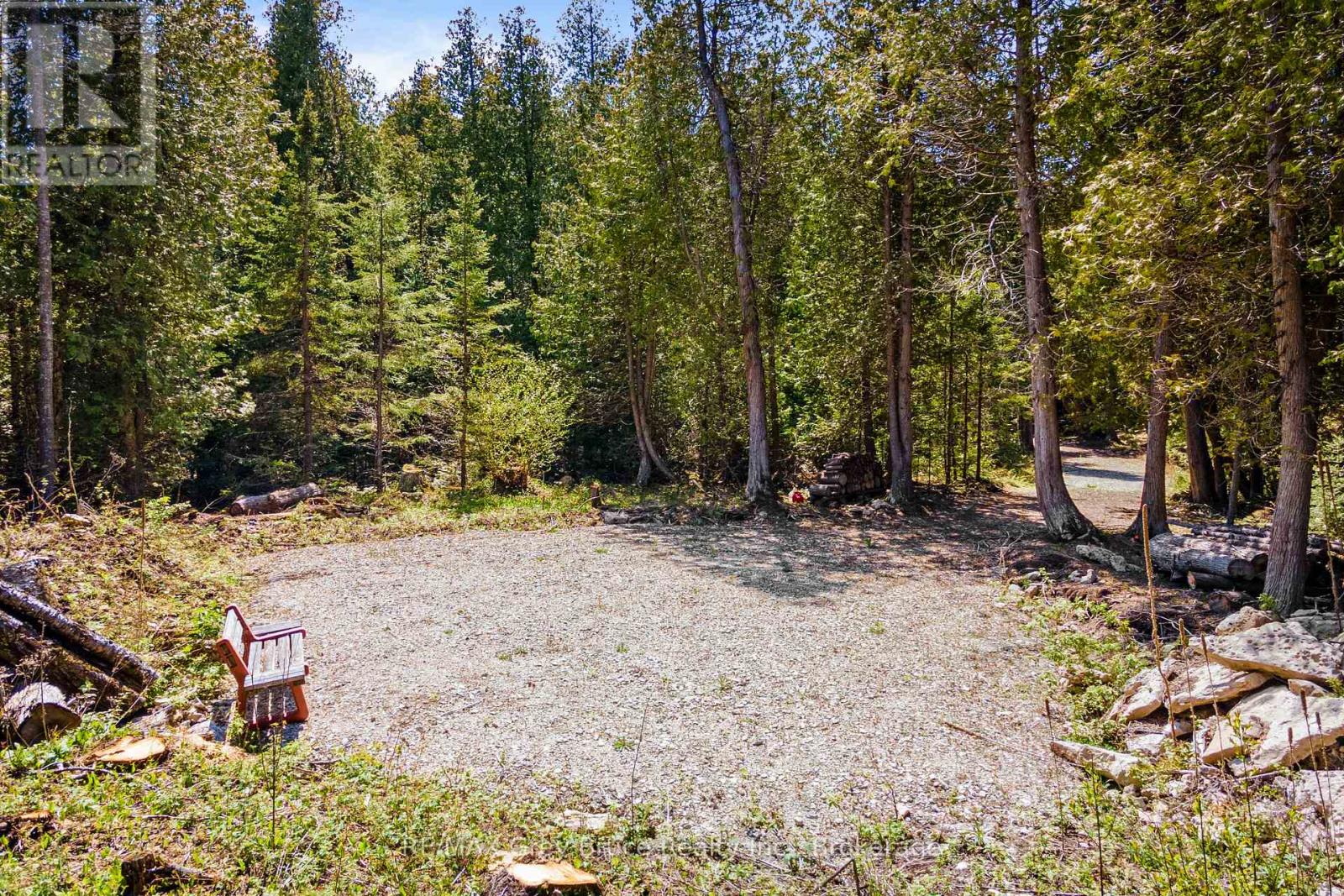 228 Corey Crescent, Northern Bruce Peninsula, Ontario  N0H 2R0 - Photo 4 - X12115442
