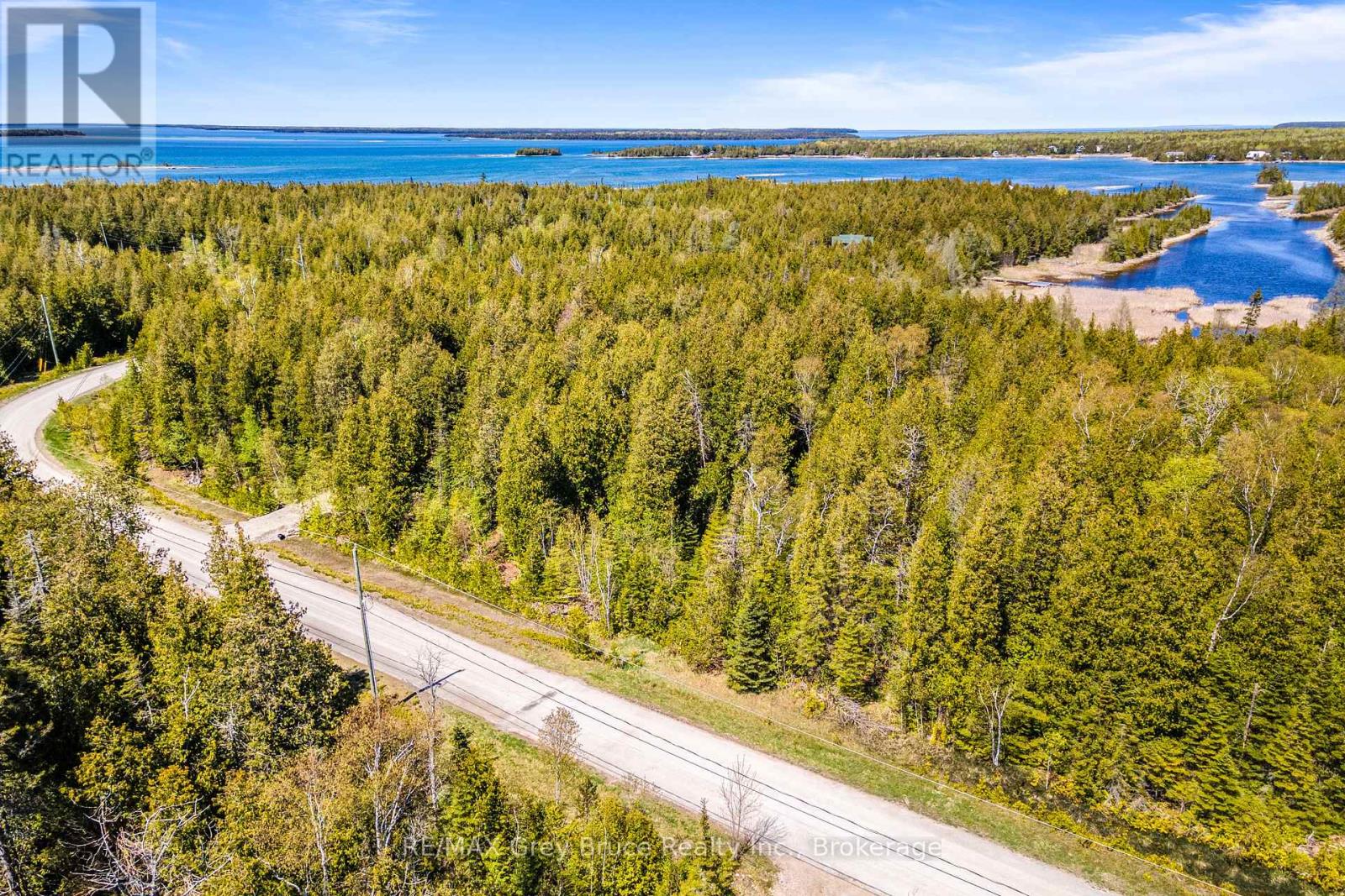 228 Corey Crescent, Northern Bruce Peninsula, Ontario  N0H 2R0 - Photo 8 - X12115442