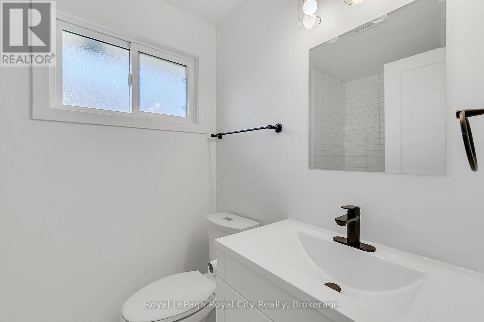 326 Cole Road, Guelph (Kortright West), Ontario  N1G 3J2 - Photo 14 - X12115504