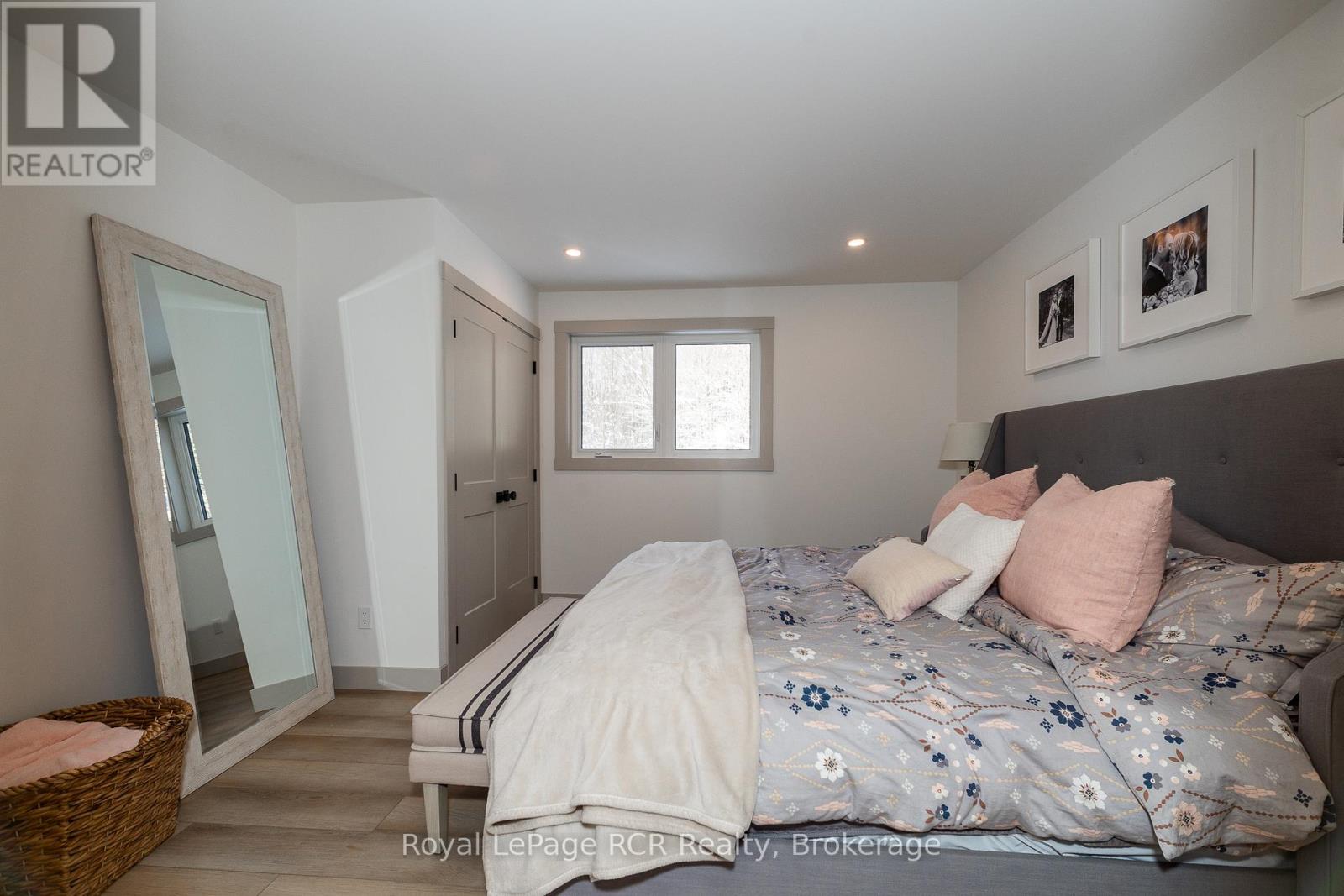 126 West Street, Georgian Bluffs, Ontario N4K 5N7 - Photo 17 - X12115505
