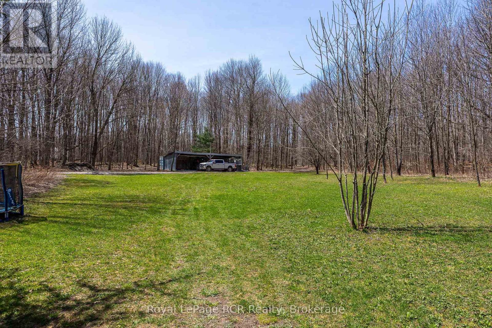 126 West Street, Georgian Bluffs, Ontario N4K 5N7 - Photo 38 - X12115505