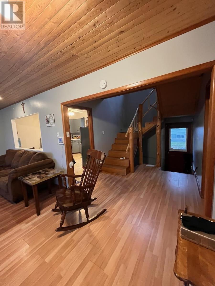 101 Albany Pl, Longlac, Ontario  P0T 2A0 - Photo 6 - TB243468