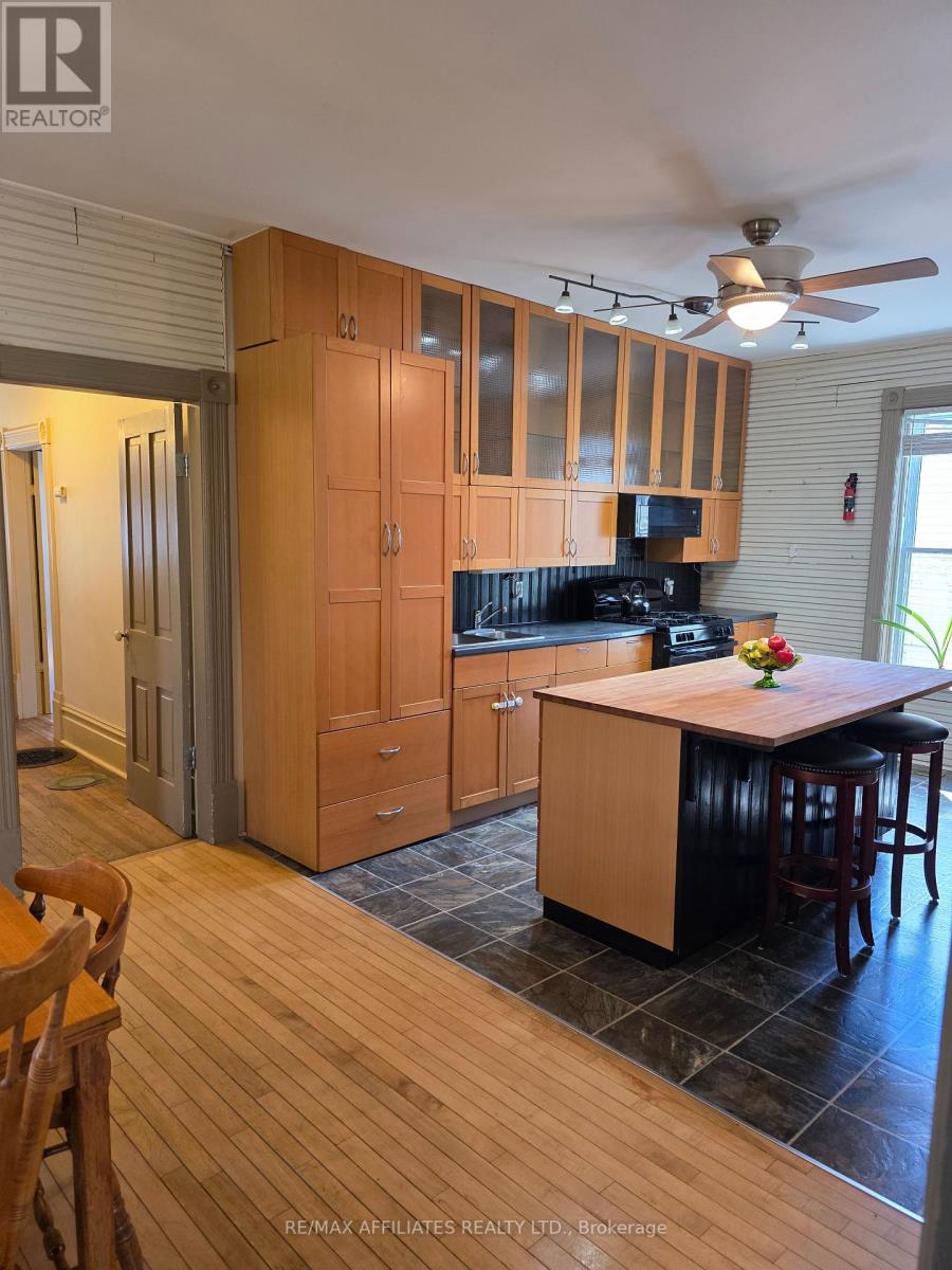 2 Isaac Street, Athens, Ontario  K0E 1B0 - Photo 8 - X12115411