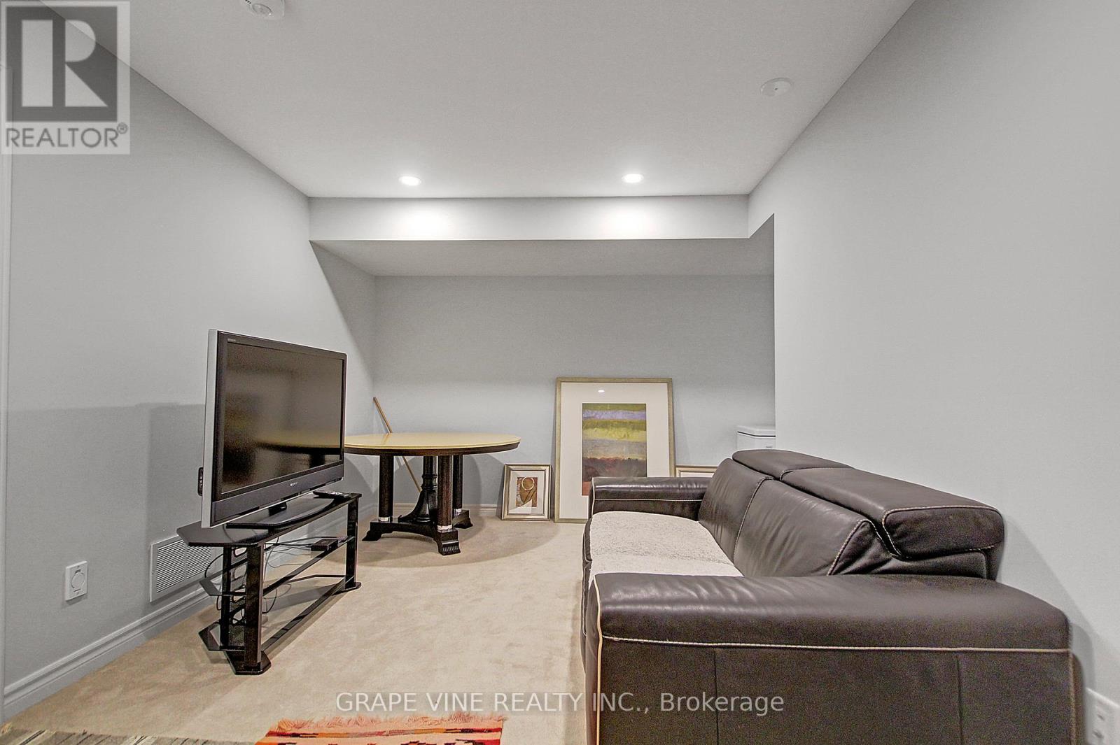 4836 Abbott Street E, Ottawa, Ontario  K2V 0L4 - Photo 25 - X12115419