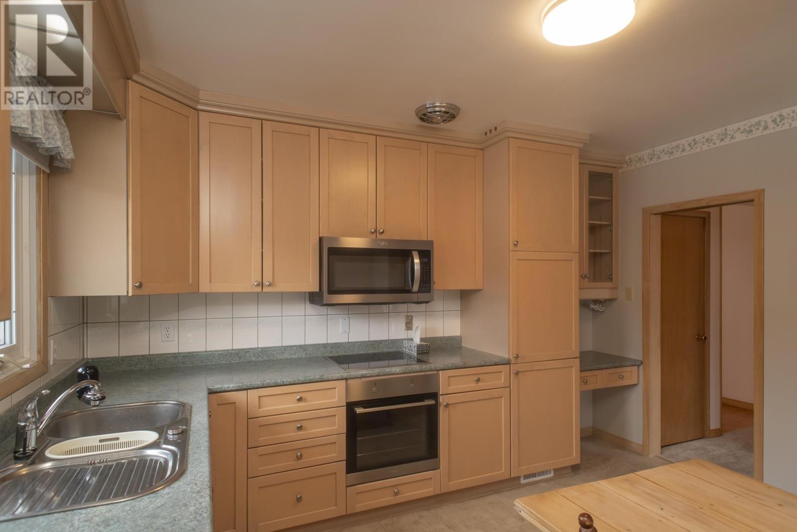 120 Elmwood Cres, Thunder Bay, Ontario  P7E 6A7 - Photo 31 - TB250933