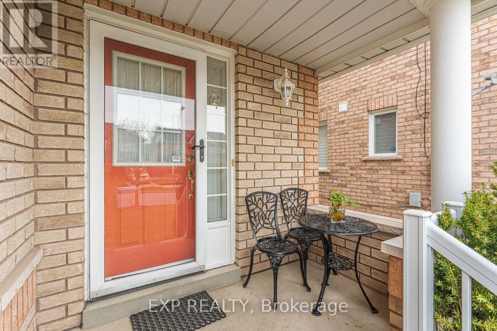 Property at 16 LA PINTA STREET image 4