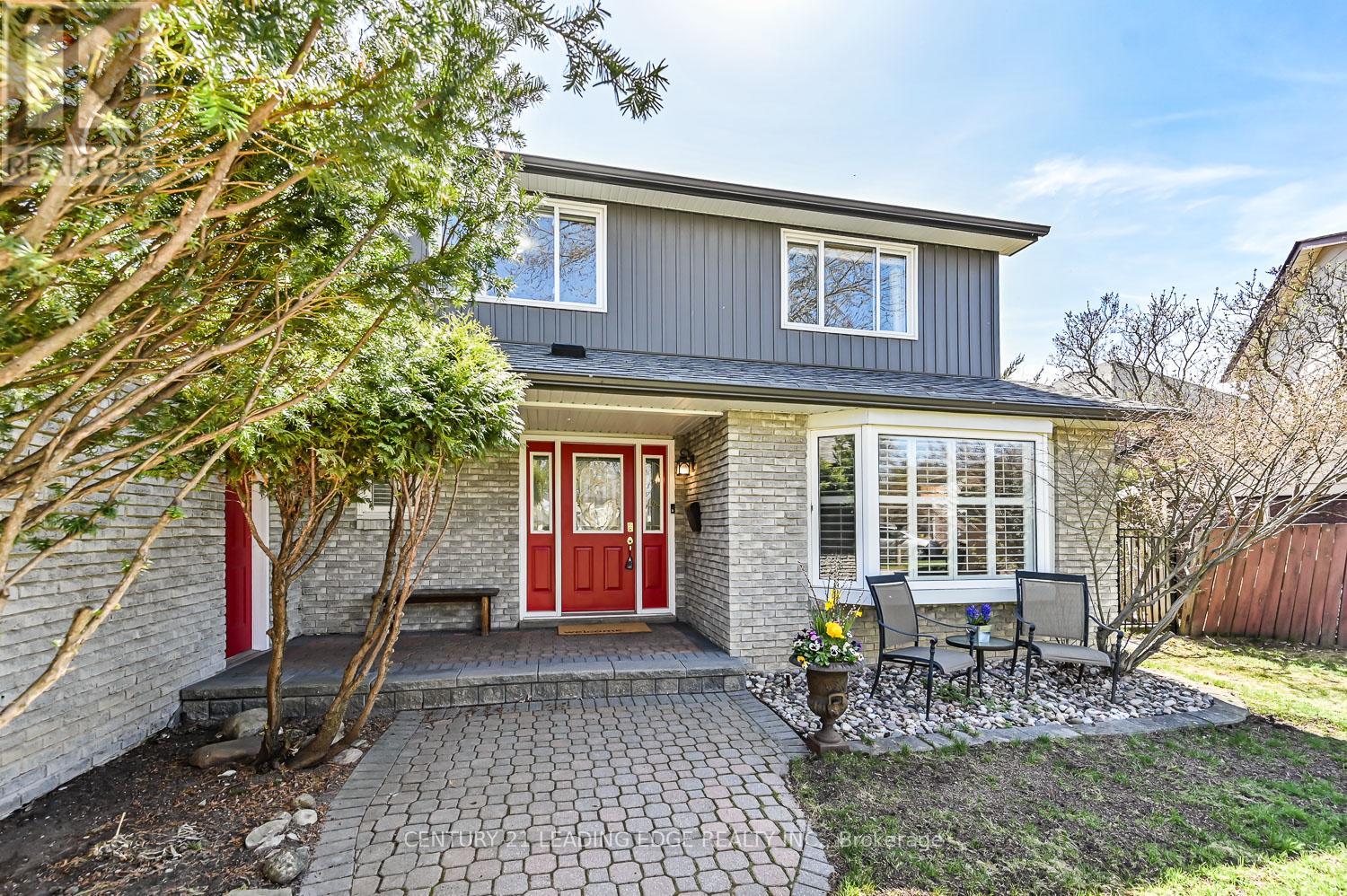 75 Emmeloord Crescent, Markham (Unionville), Ontario  L3R 1P9 - Photo 4 - N12114960