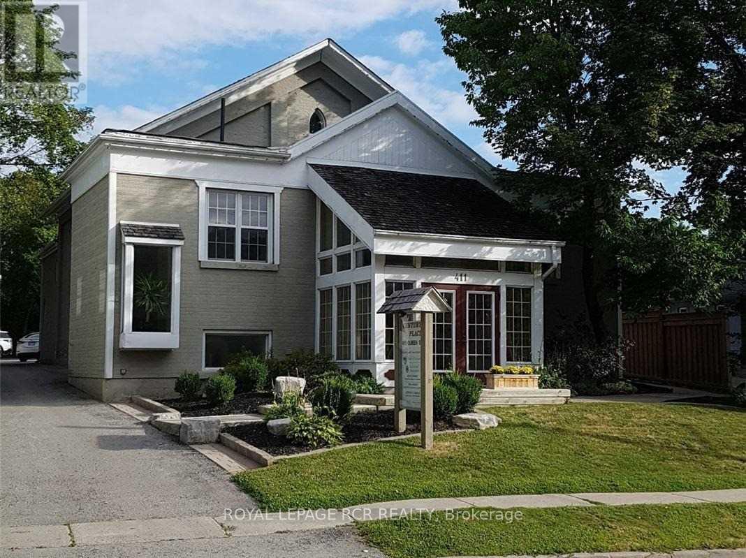 LOWER BACK - 411 QUEEN STREET, newmarket (central newmarket), Ontario