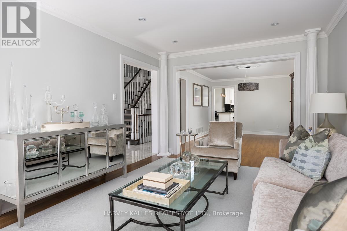 57 Palmerston Drive, Vaughan (Beverley Glen), Ontario  L4J 7V9 - Photo 12 - N12115313