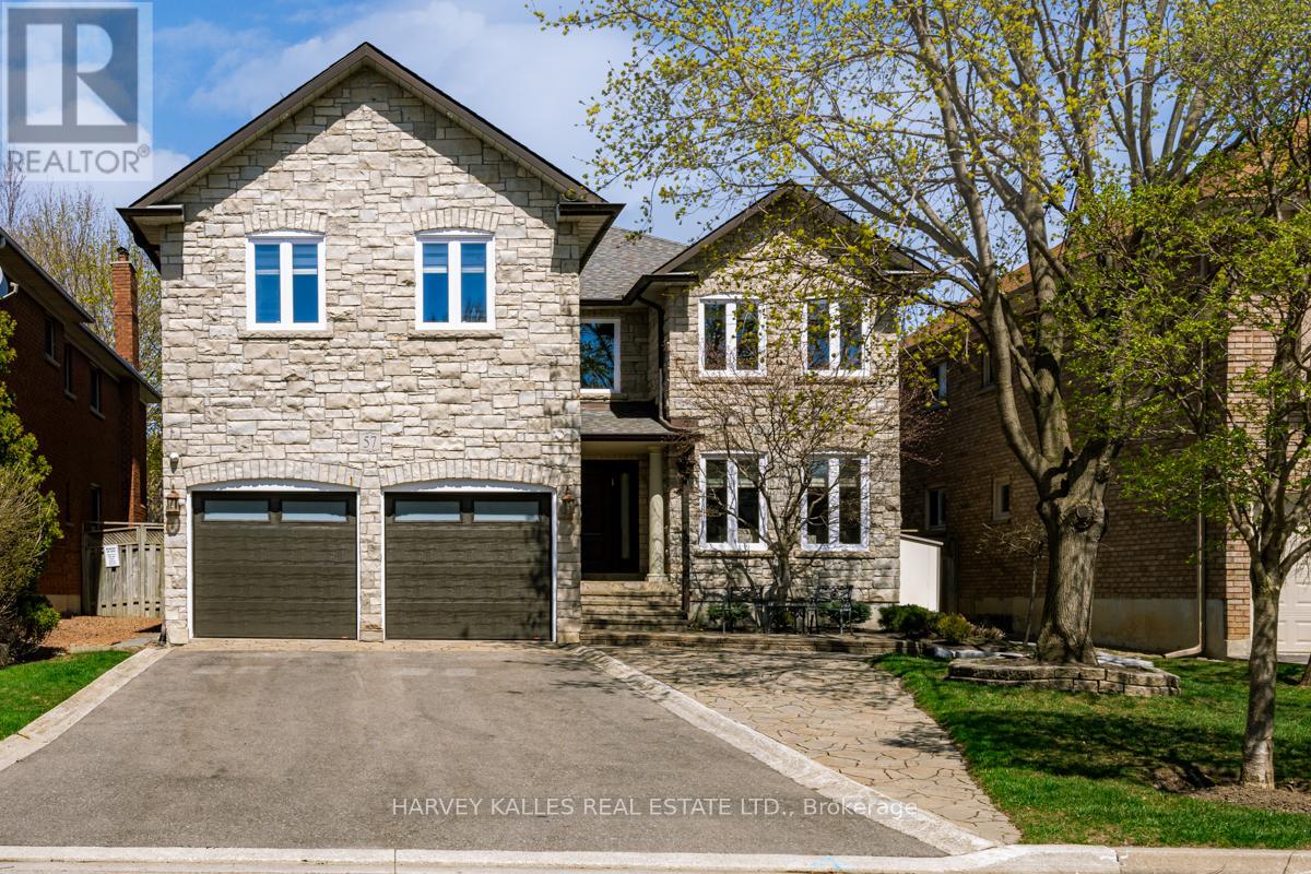 57 Palmerston Drive, Vaughan (Beverley Glen), Ontario  L4J 7V9 - Photo 2 - N12115313