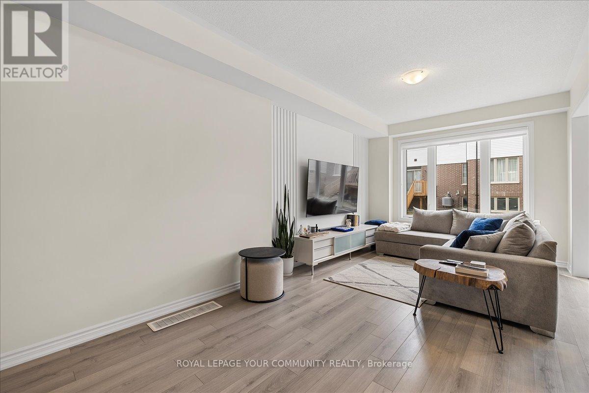 17 Bannister Road, Barrie, Ontario  L9J 0L5 - Photo 13 - S12115009