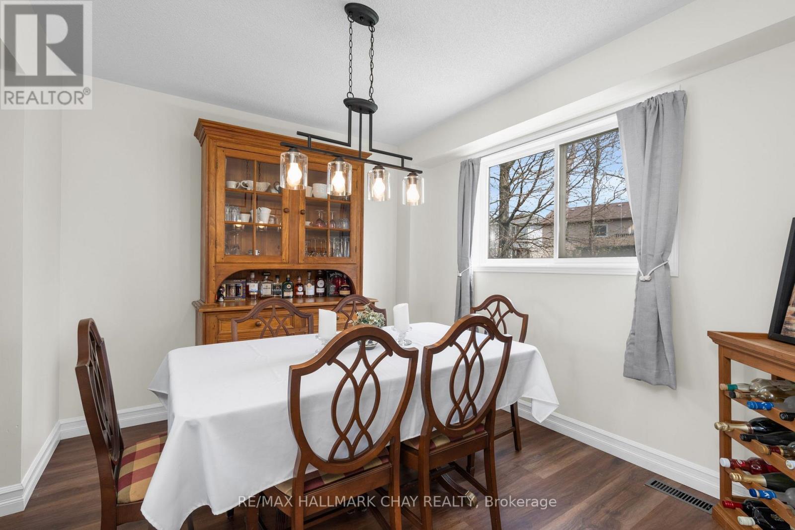28 Draper Crescent, Barrie, Ontario  L4N 6B1 - Photo 12 - S12115025