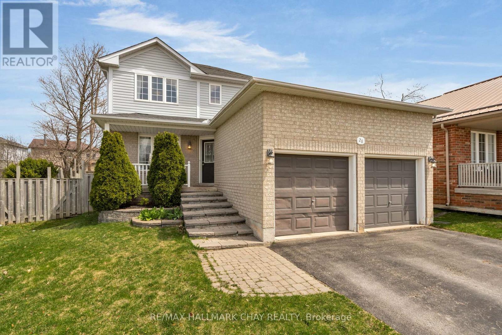 Property at 28 DRAPER CRESCENT image 3