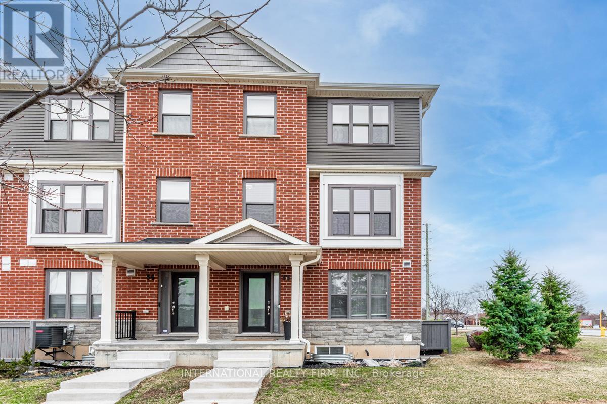Property at 33 - 1 LEGGOTT AVENUE image 2